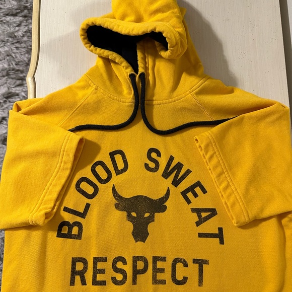 Project Rock Chase Greatness Hoodie - Picture 1 of 4